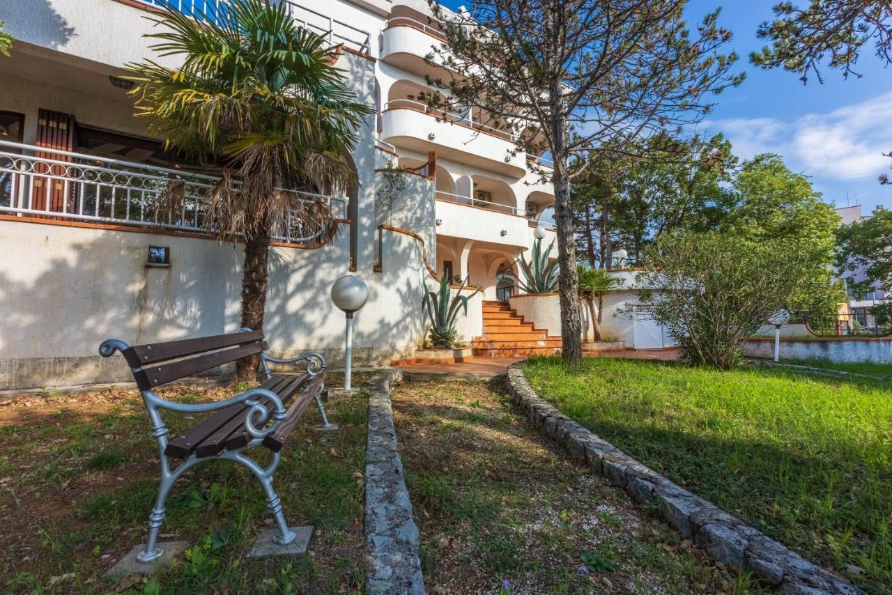 Guest House Agava Crikvenica Eksteriør bilde
